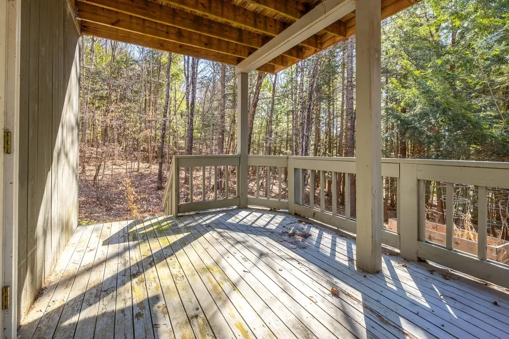 132 Chittenden Drive Hartford VT 05059