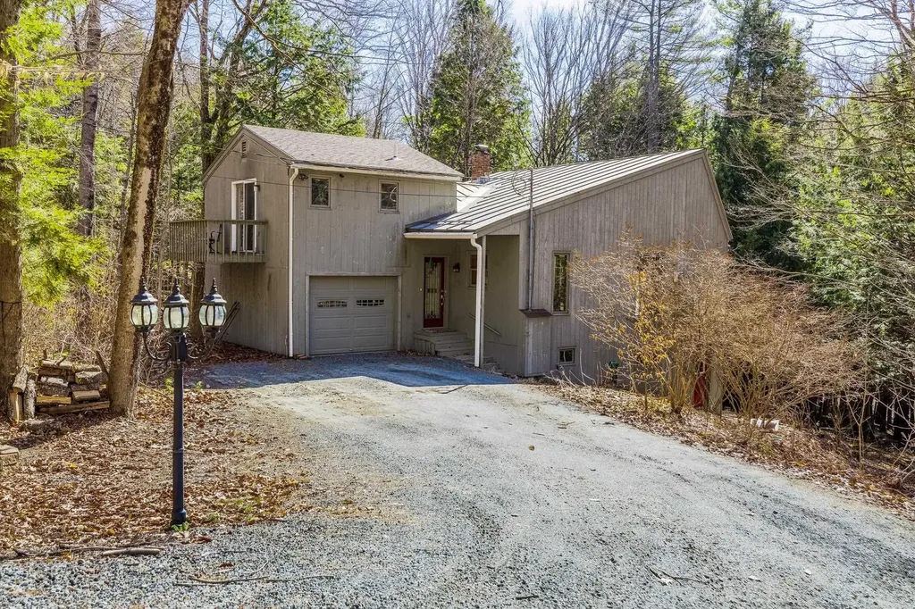 132 Chittenden Drive Hartford VT 05059