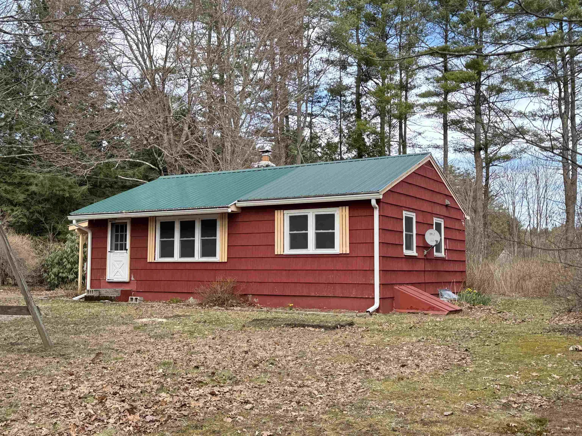 17 Woodard Avenue Winchester NH 03470