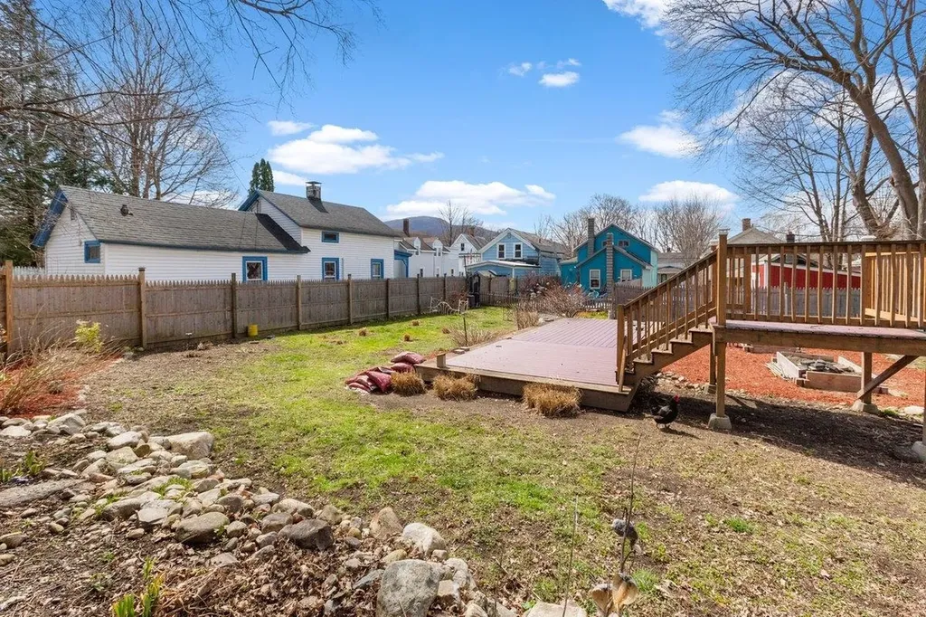 213 Maple Street Bennington VT 05201