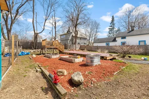 213 Maple Street Bennington VT 05201