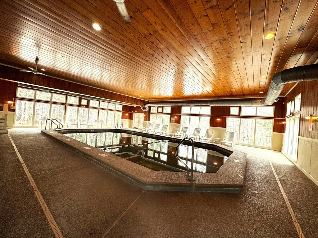 12d Seasons At Attitash Road Bartlett NH 03812