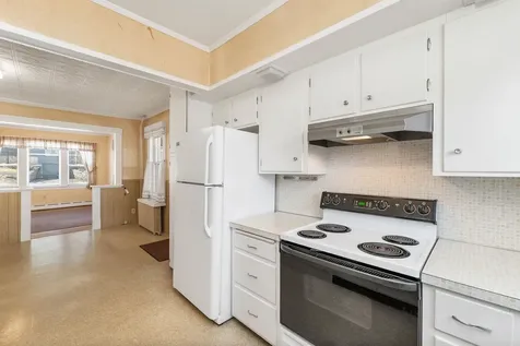 20 Gillette Street Laconia NH 03246