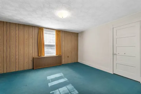 20 Gillette Street Laconia NH 03246