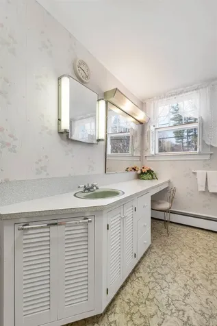 20 Gillette Street Laconia NH 03246