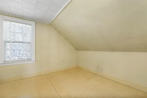 20 Gillette Street Laconia NH 03246