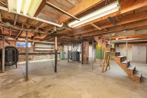 20 Gillette Street Laconia NH 03246