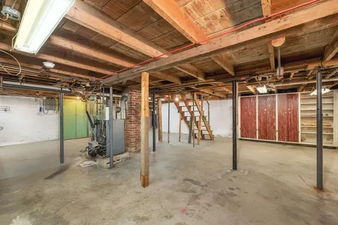 20 Gillette Street Laconia NH 03246