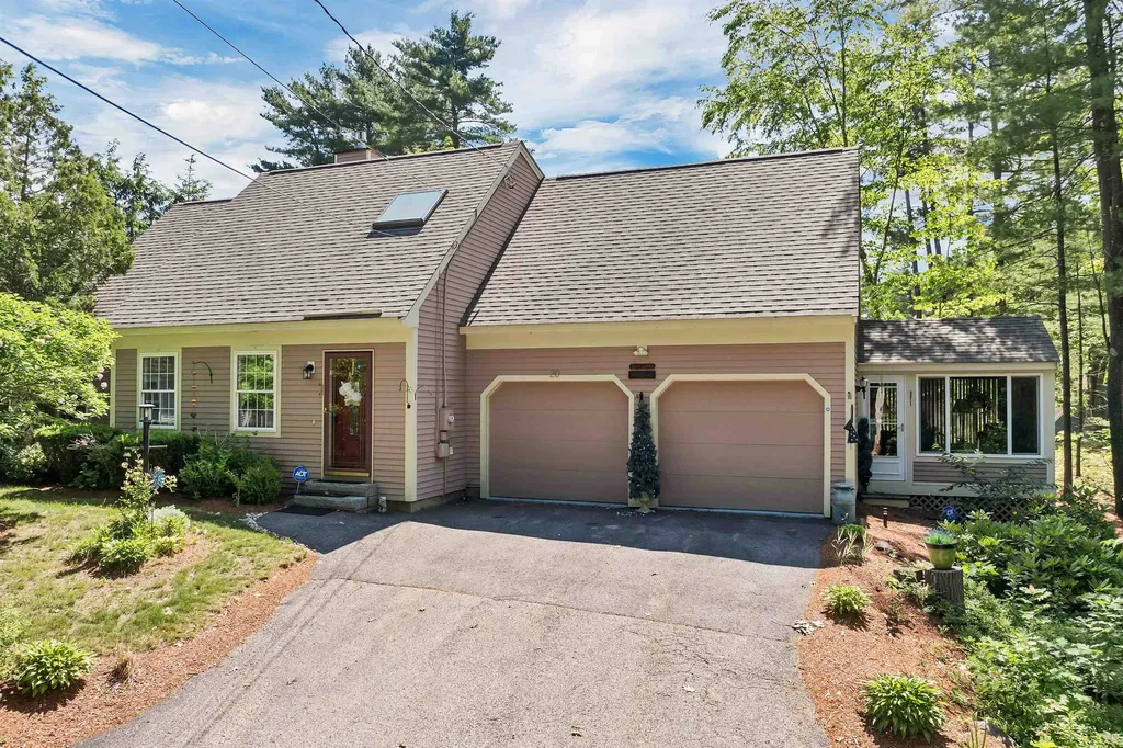 2761 Lake Shore Road Gilford NH 03249