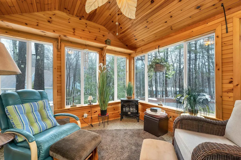 2761 Lake Shore Road Gilford NH 03249