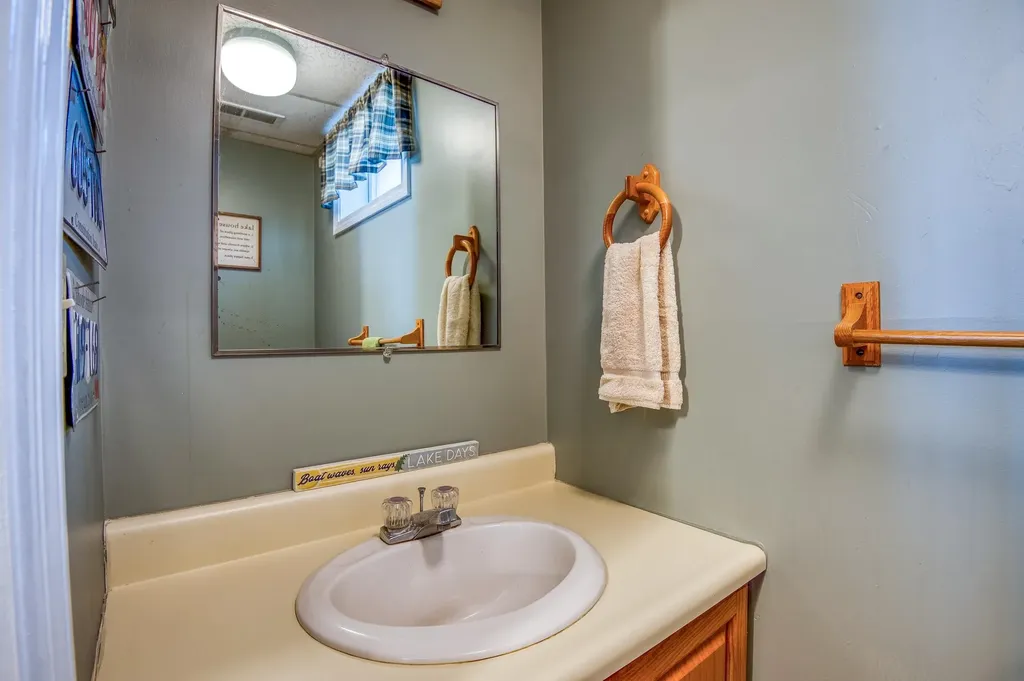 103 Washington Road Freedom NH 03836