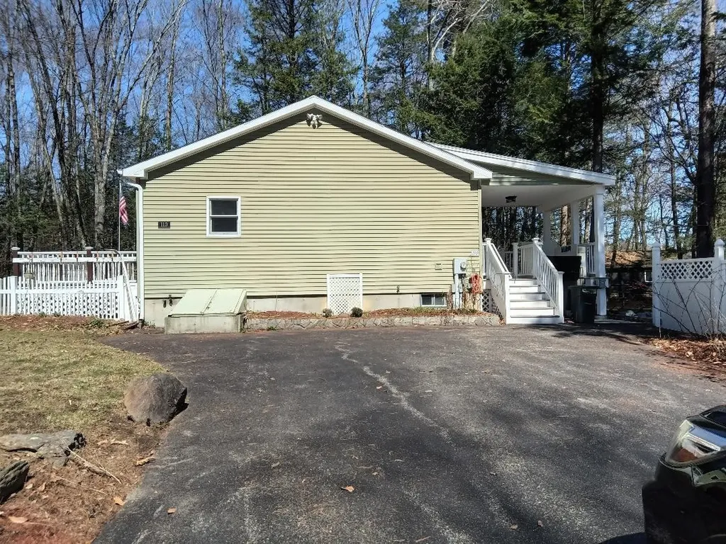 110 Camelot Shore Drive Farmington NH 03835