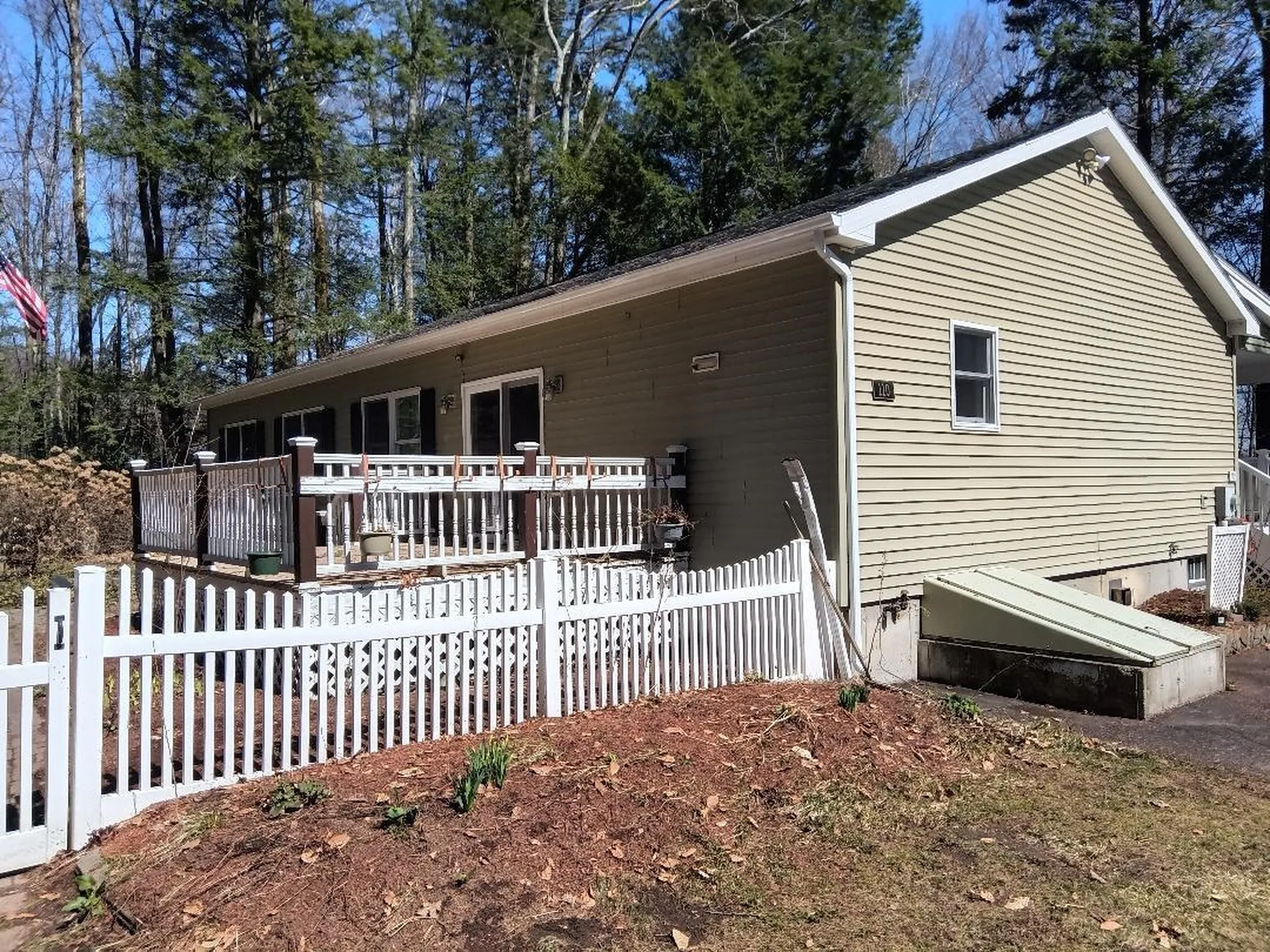 110 Camelot Shore Drive Farmington NH 03835