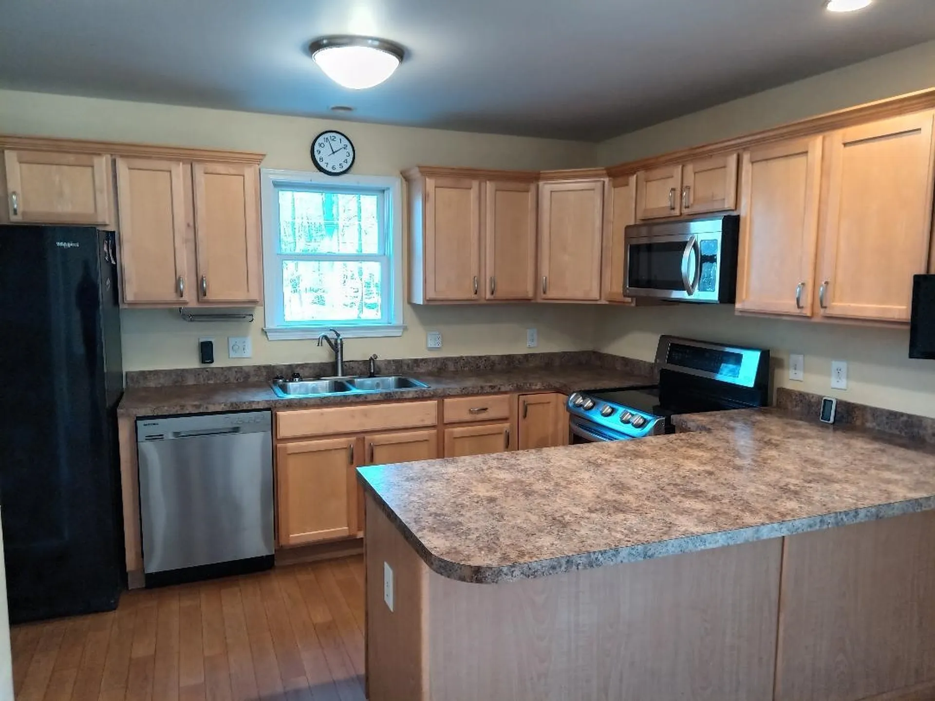 110 Camelot Shore Drive Farmington NH 03835