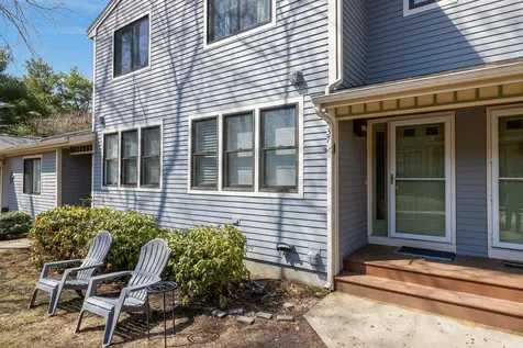 37 Staysail Way Portsmouth NH 03801