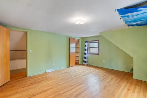 23 Moore Court Burlington VT 05408