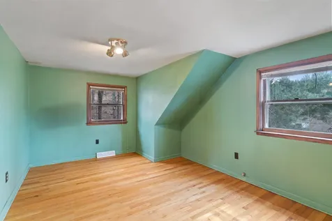 23 Moore Court Burlington VT 05408