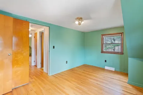23 Moore Court Burlington VT 05408