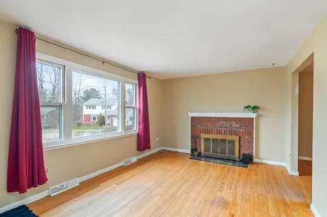 23 Moore Court Burlington VT 05408