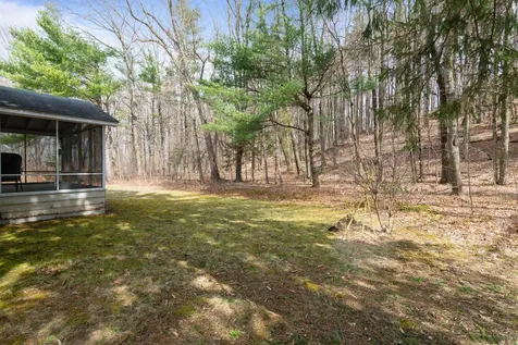 23 Moore Court Burlington VT 05408