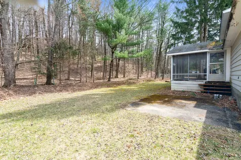 23 Moore Court Burlington VT 05408