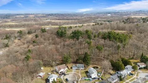 23 Moore Court Burlington VT 05408