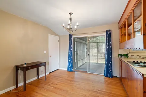 23 Moore Court Burlington VT 05408