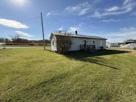 68 South Main Street Whiting VT 05778