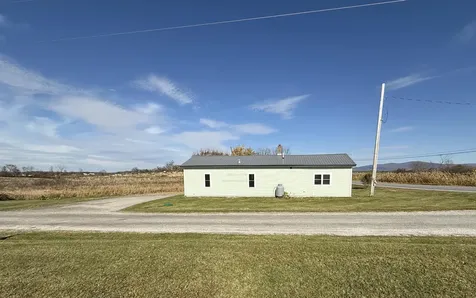 68 South Main Street Whiting VT 05778