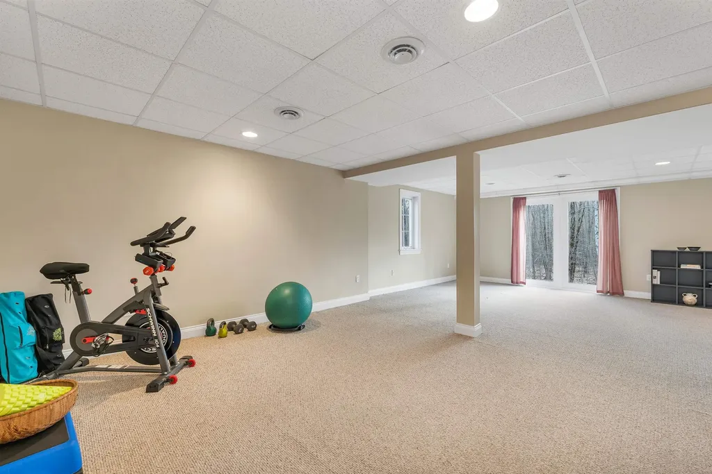 14 Whittier Drive Bow NH 03304