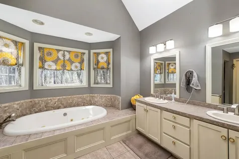 23 Bear Hill Road Windham NH 03087