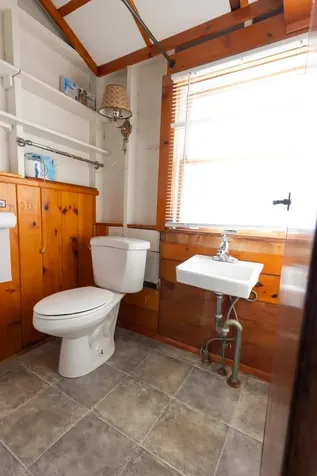 8 Chase Street Hampton NH 03842