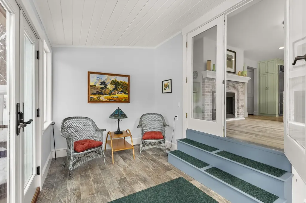 22 Pocahontas Road Kittery ME 03905