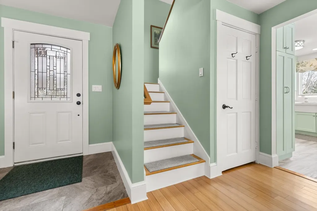 22 Pocahontas Road Kittery ME 03905
