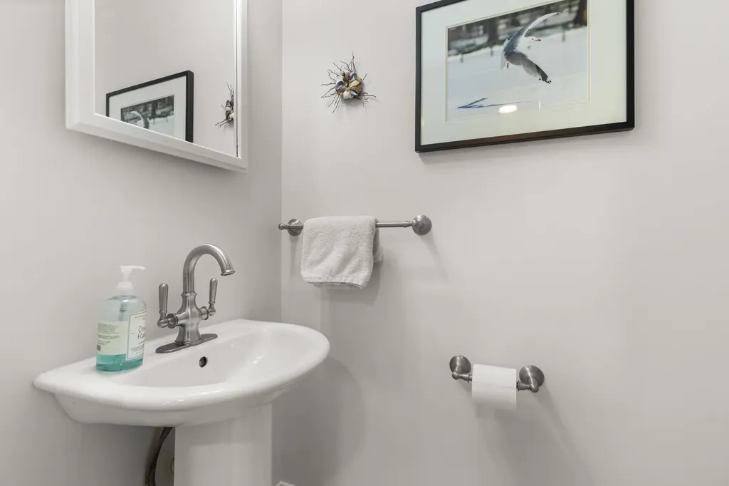 22 Pocahontas Road Kittery ME 03905