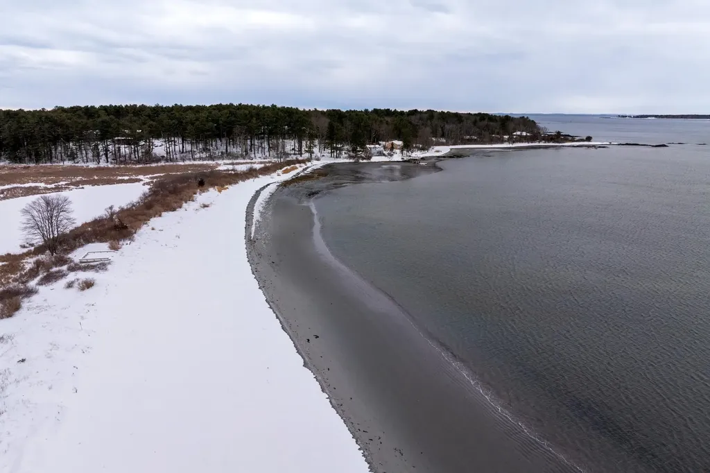 22 Pocahontas Road Kittery ME 03905