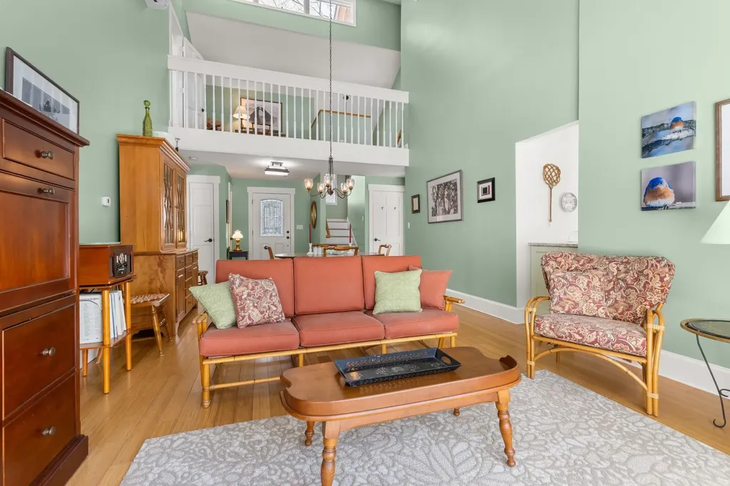 22 Pocahontas Road Kittery ME 03905