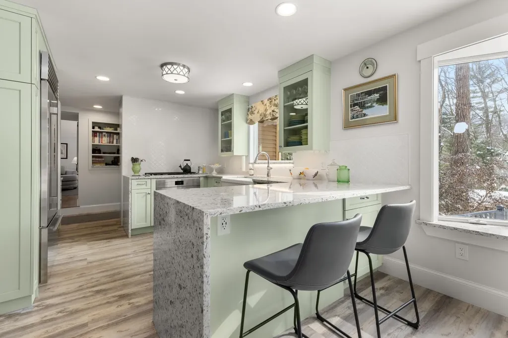 22 Pocahontas Road Kittery ME 03905