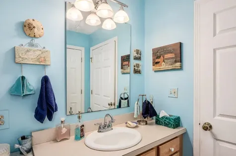 118 Secretariat Way Rochester NH 03867