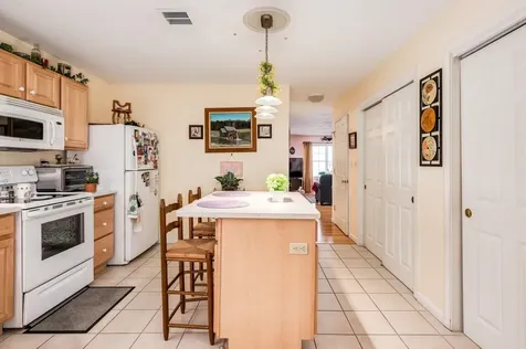 118 Secretariat Way Rochester NH 03867