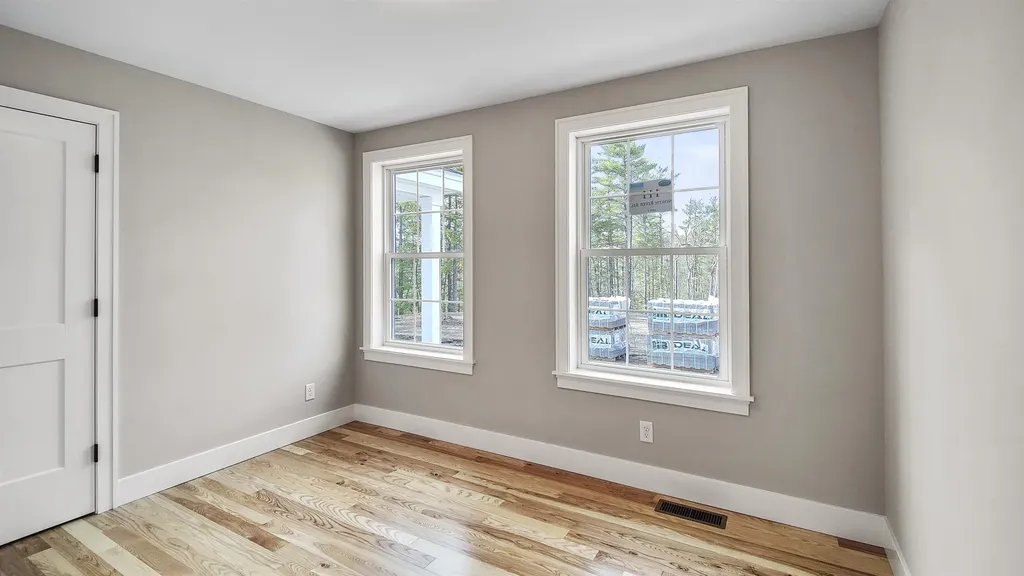 111 North River Road Epping NH 03042