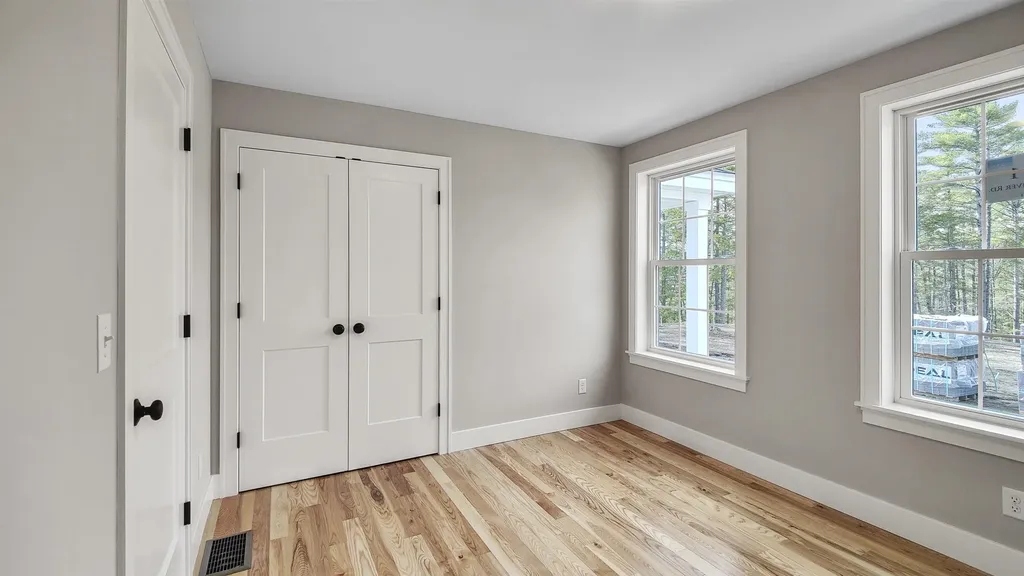 111 North River Road Epping NH 03042