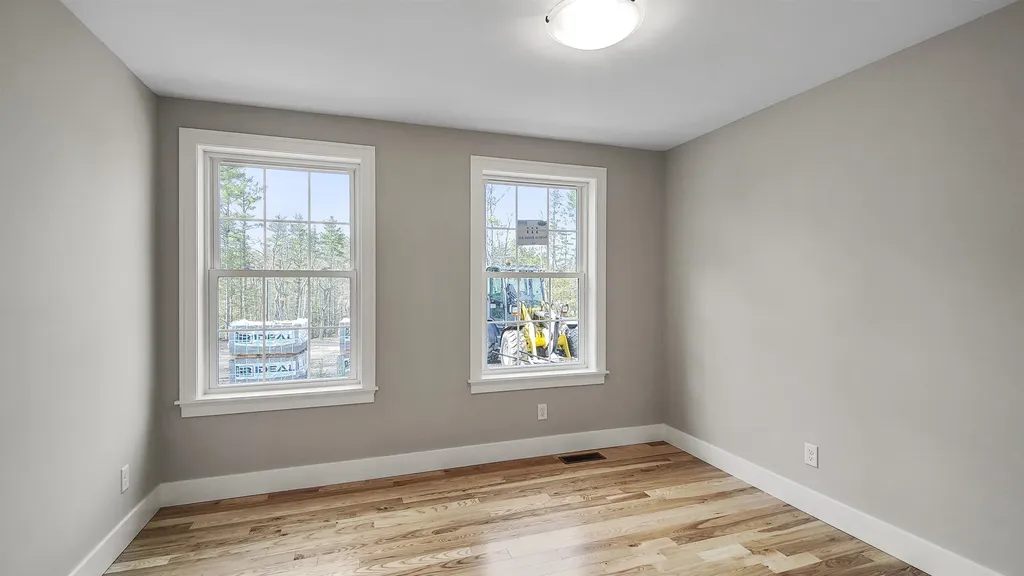 111 North River Road Epping NH 03042