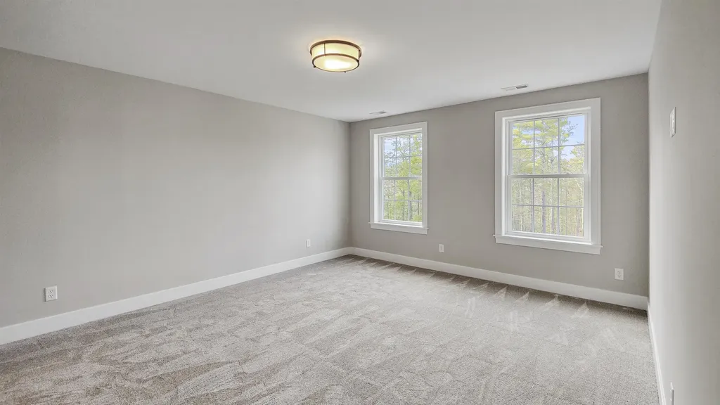 111 North River Road Epping NH 03042