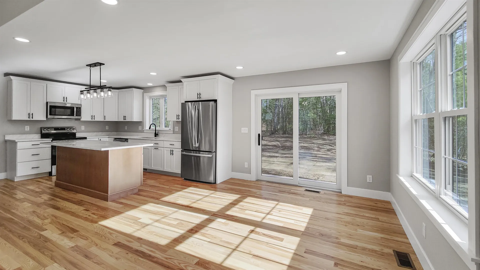 111 North River Road Epping NH 03042