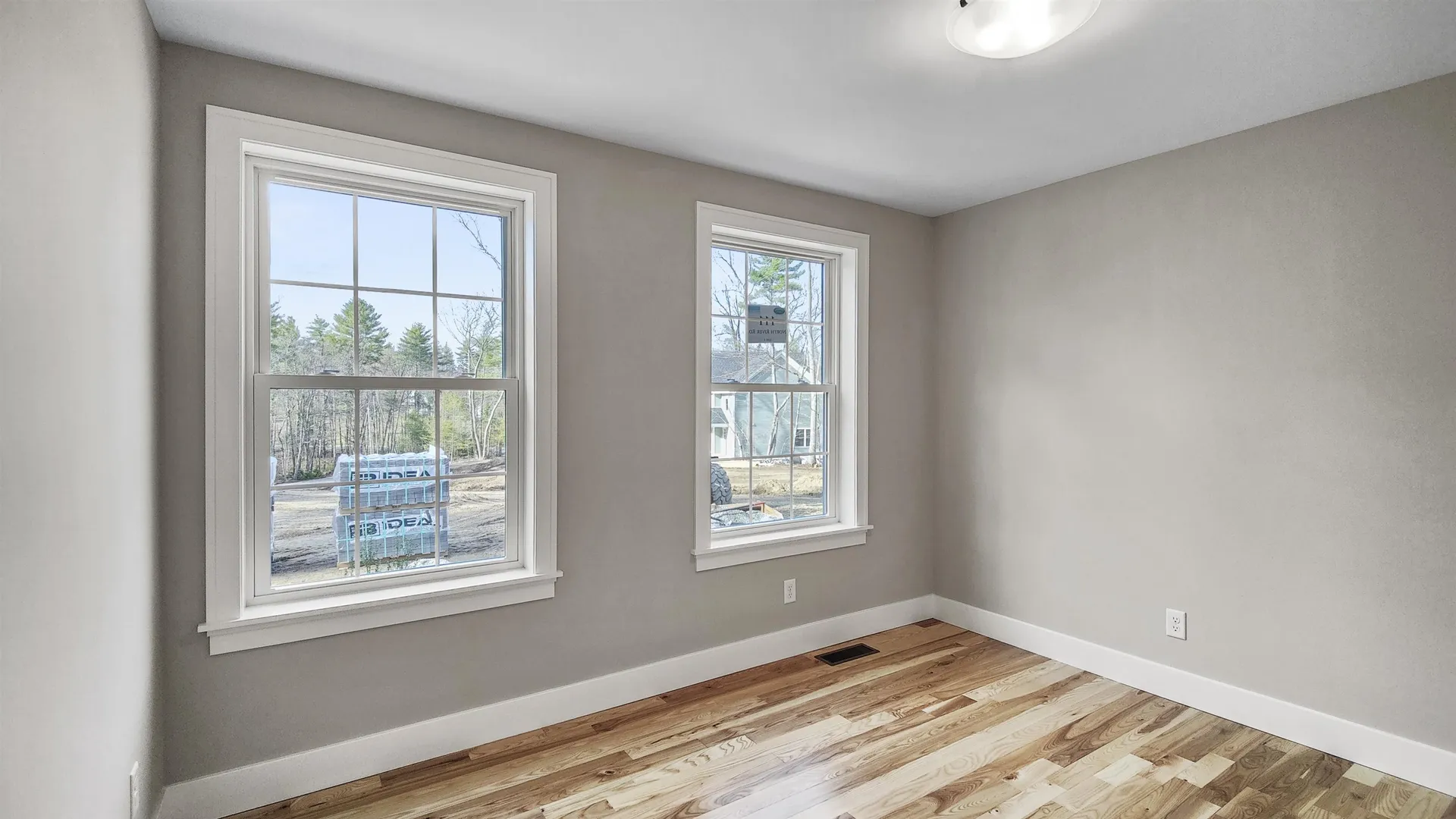 111 North River Road Epping NH 03042