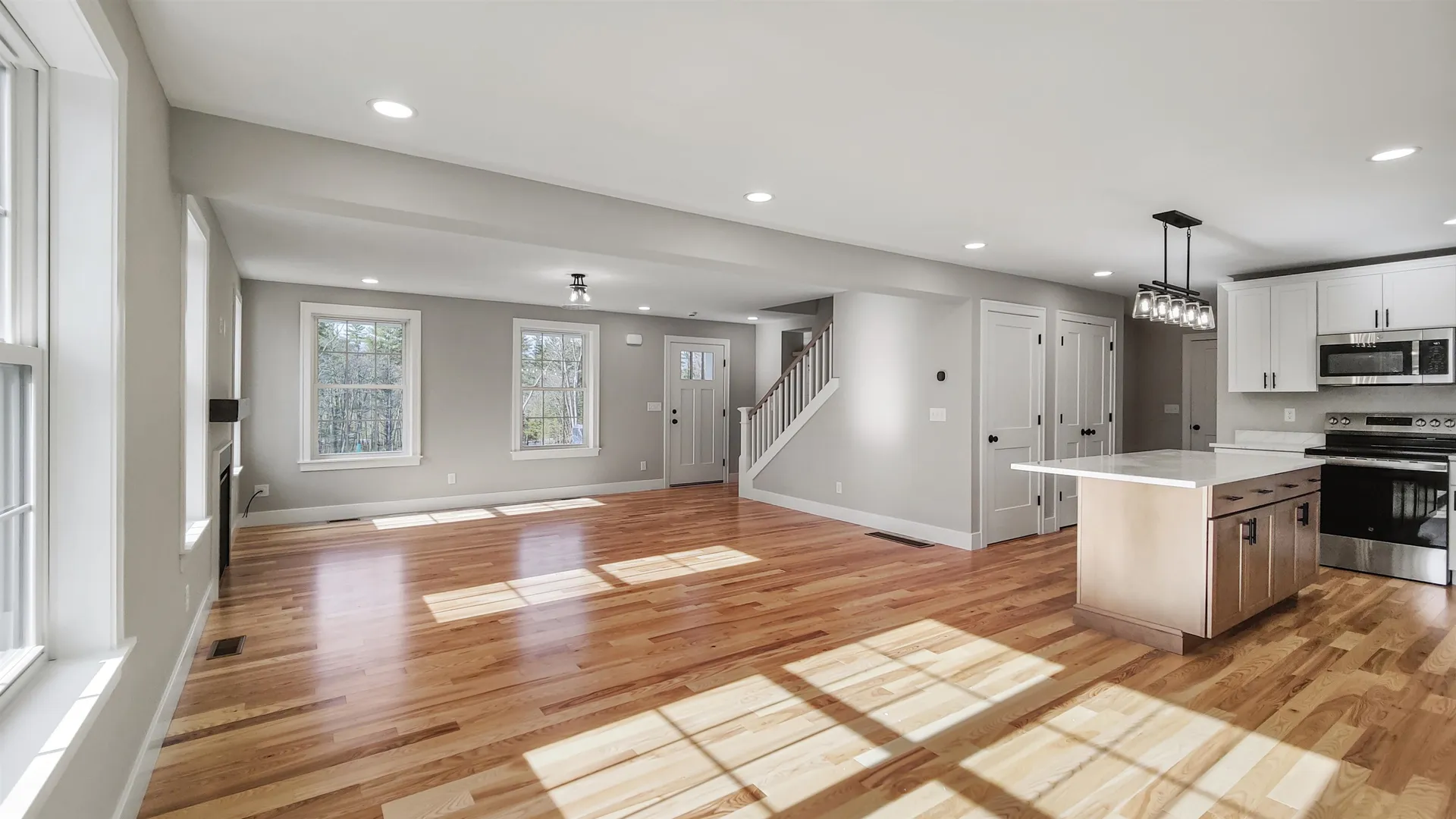 111 North River Road Epping NH 03042