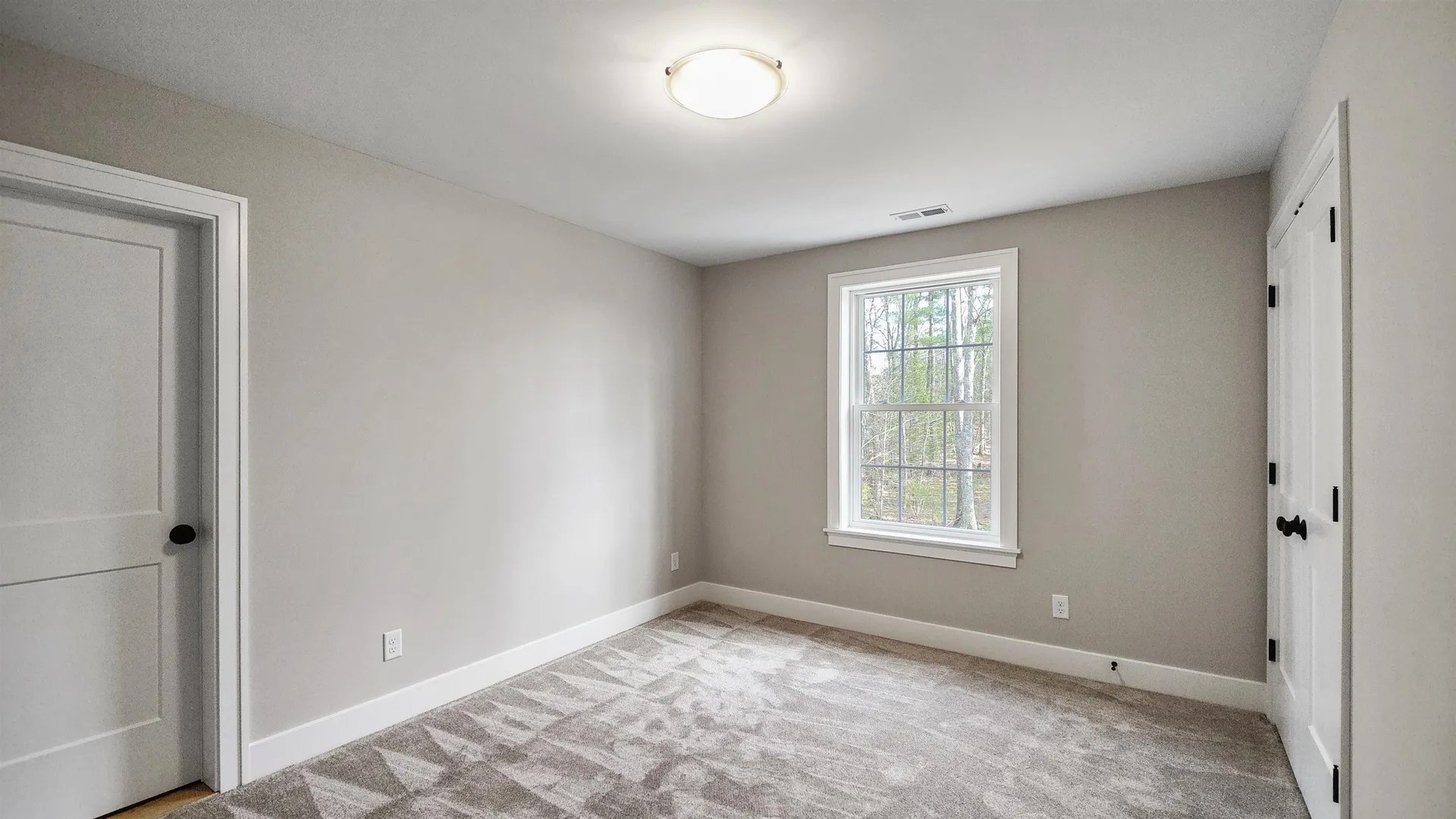 111 North River Road Epping NH 03042