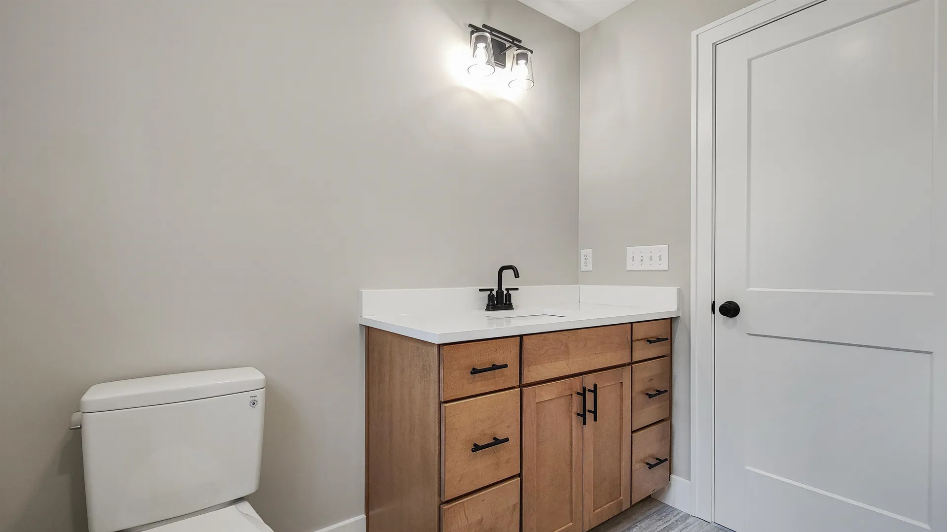 111 North River Road Epping NH 03042