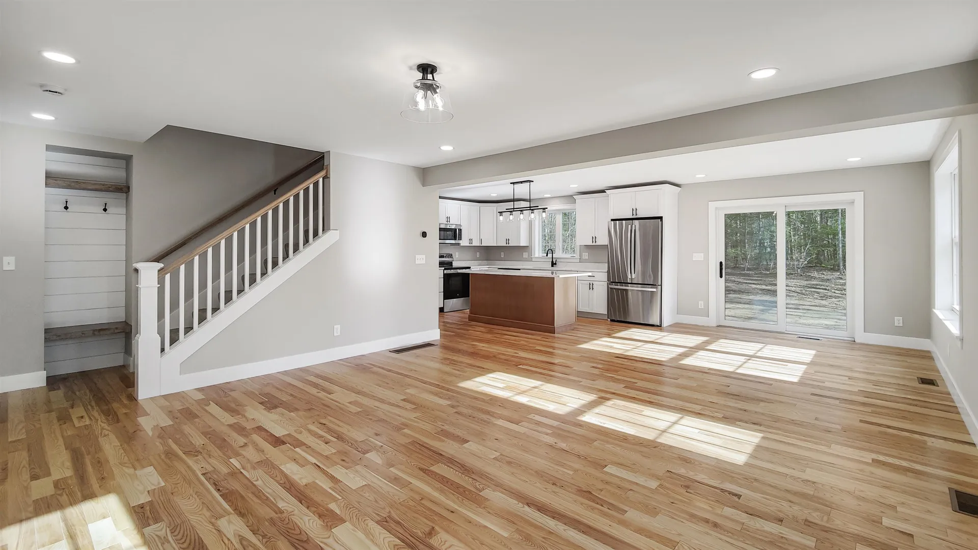 111 North River Road Epping NH 03042